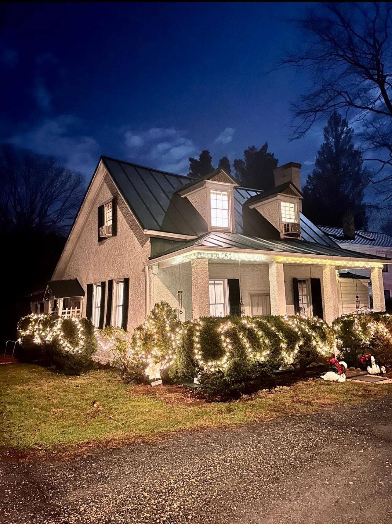 Across The Inn Entire Colonial House With Lovely Porch & Extremely Fast Wi-Fi Washington Exterior foto